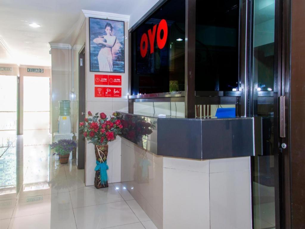 Oyo 89851 Leila Hotel SDK Exteriör bild