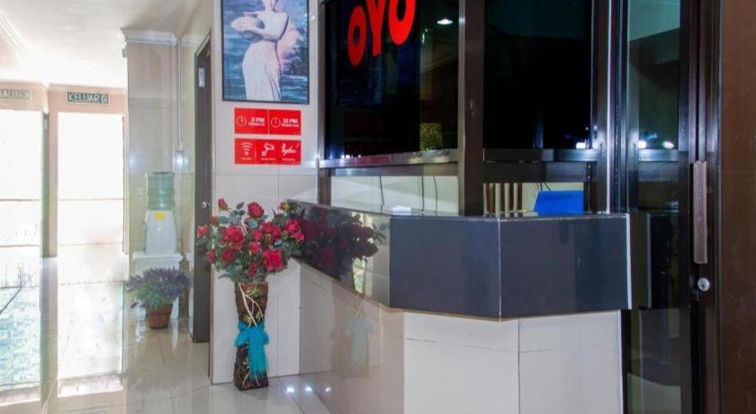 Oyo 89851 Leila Hotel SDK Exteriör bild