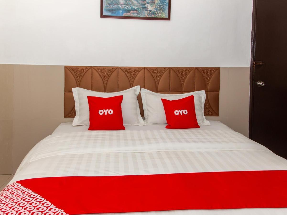 Oyo 89851 Leila Hotel SDK Exteriör bild