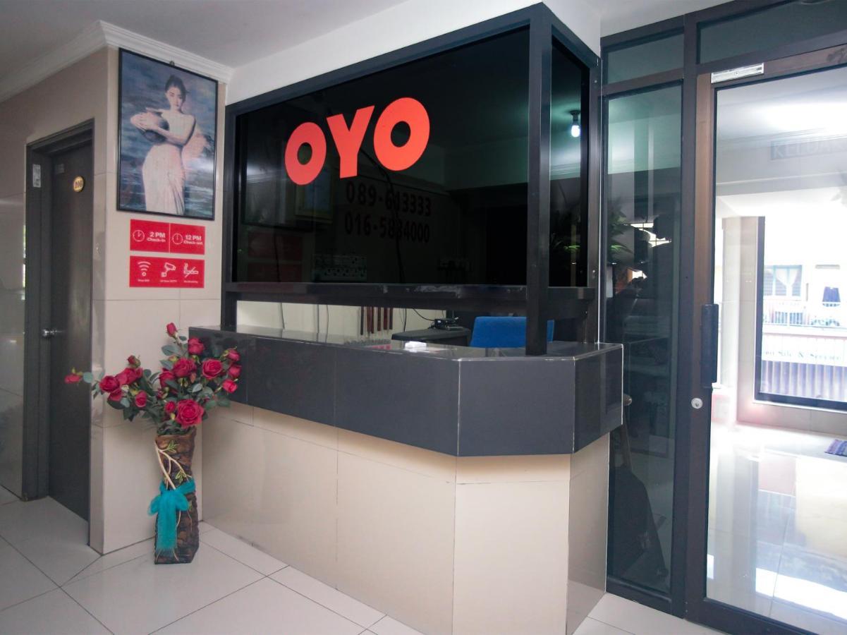 Oyo 89851 Leila Hotel SDK Exteriör bild
